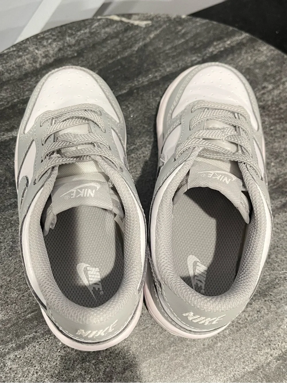 Nike Kids Low-Top Sneakers in Light Gray and White 9C